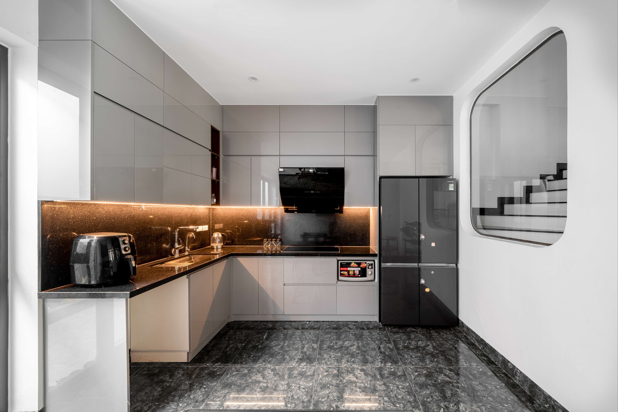 giá tủ bếp acrylic tại Đà Nẵng