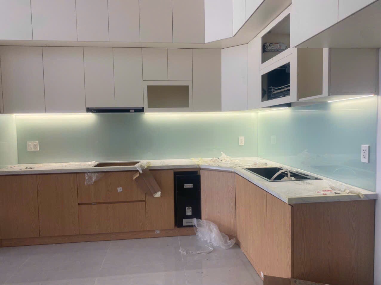 Báo giá kính ốp bếp tại Đà Nẵng